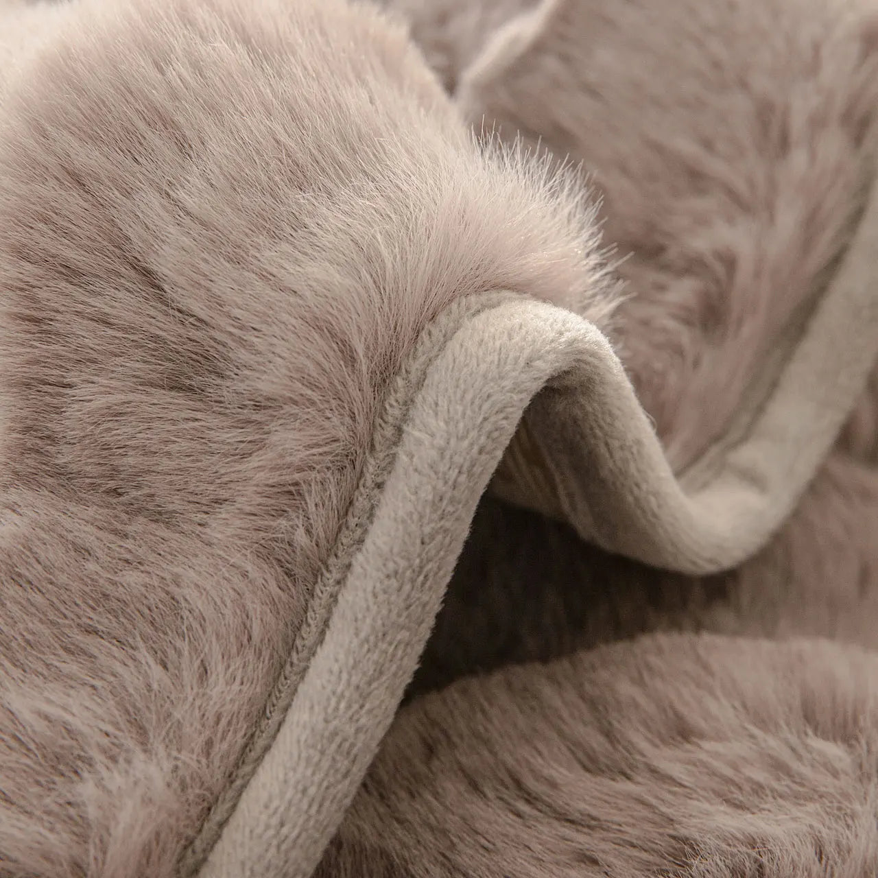 Artificial Rabbit Fur Sofa Cover Non-slip and Dustproof Thick Soft Couch Cover Furniture Protector