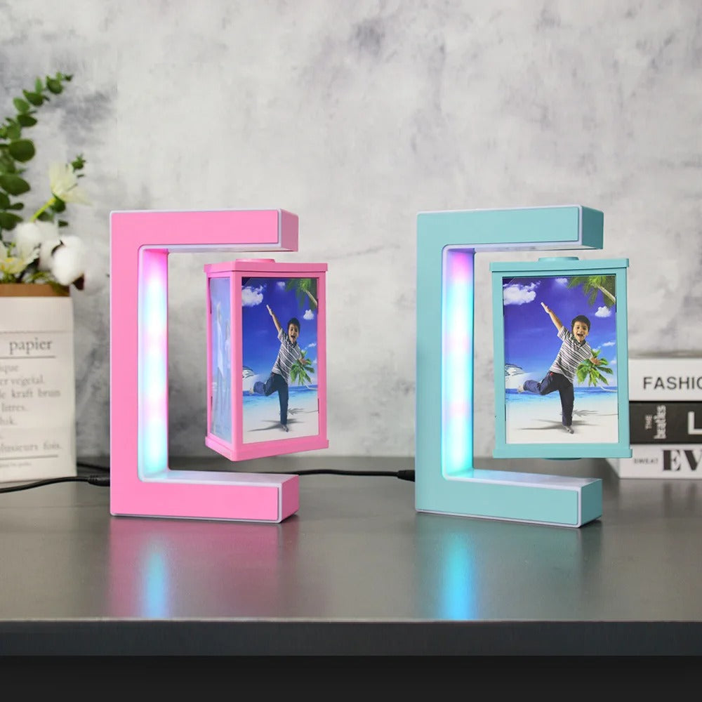 Levioto® - The Floating Photo Frame by skörten - Cleverly Designed in Sweden with ❤️